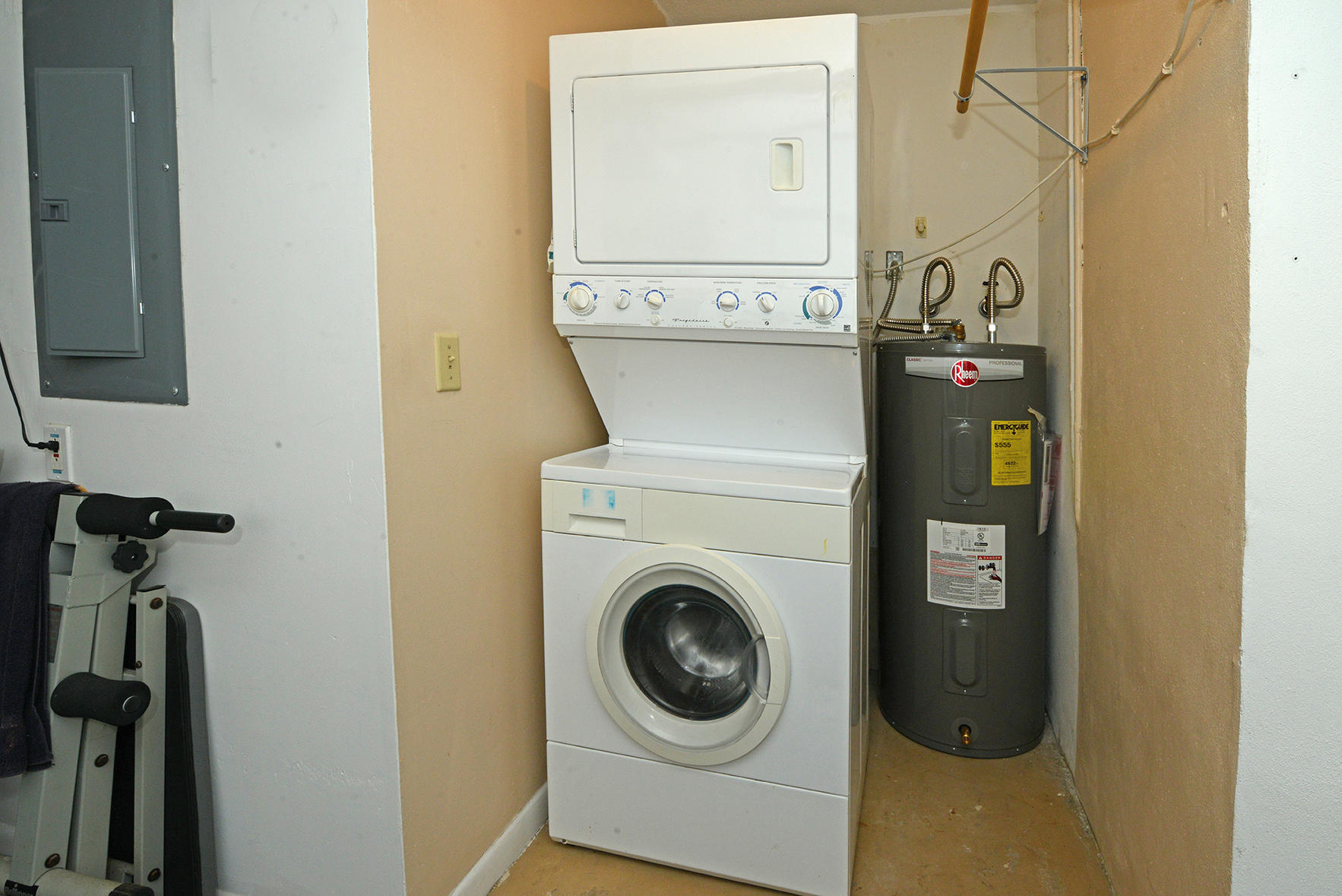 HOMEWOOD LAKES SEC D - Residential