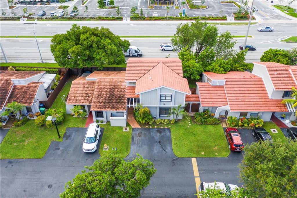 Deerwood Townhomes - Residential