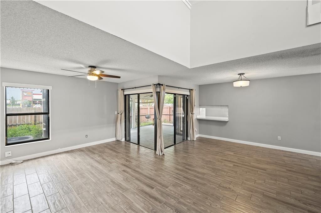 Deerwood Townhomes - Residential