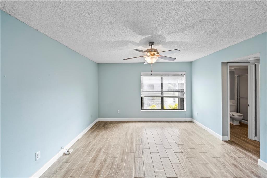 Deerwood Townhomes - Residential