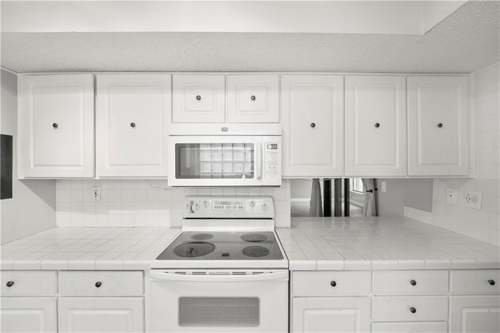 Deerwood Townhomes - Residential