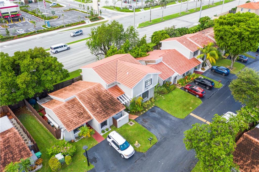 Deerwood Townhomes - Residential