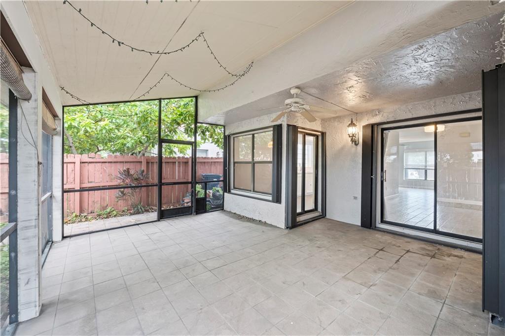 Deerwood Townhomes - Residential