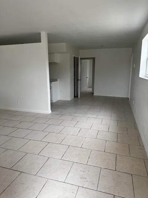 2200 NW 20th Street Unit W, Fort Lauderdale, FL MLS: R11081698