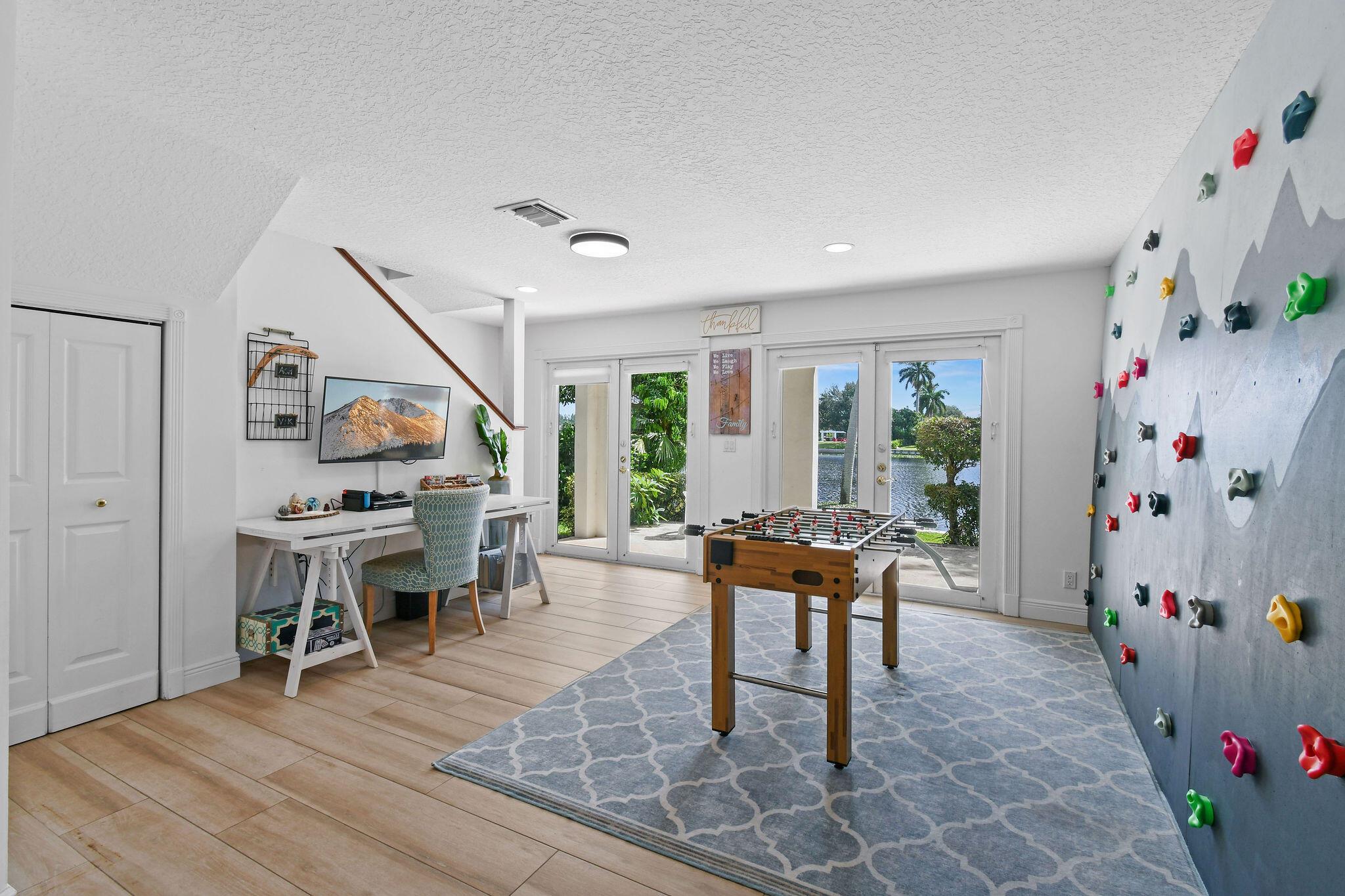 Lake Clarke Shores - Residential Lease