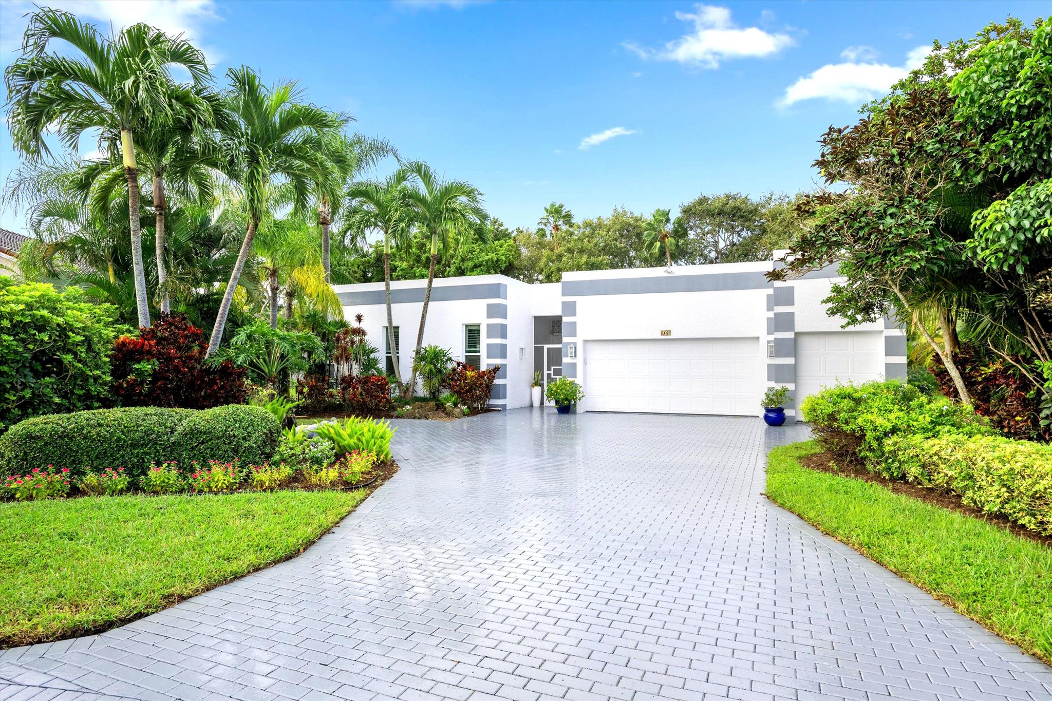 25 Sutton Drive