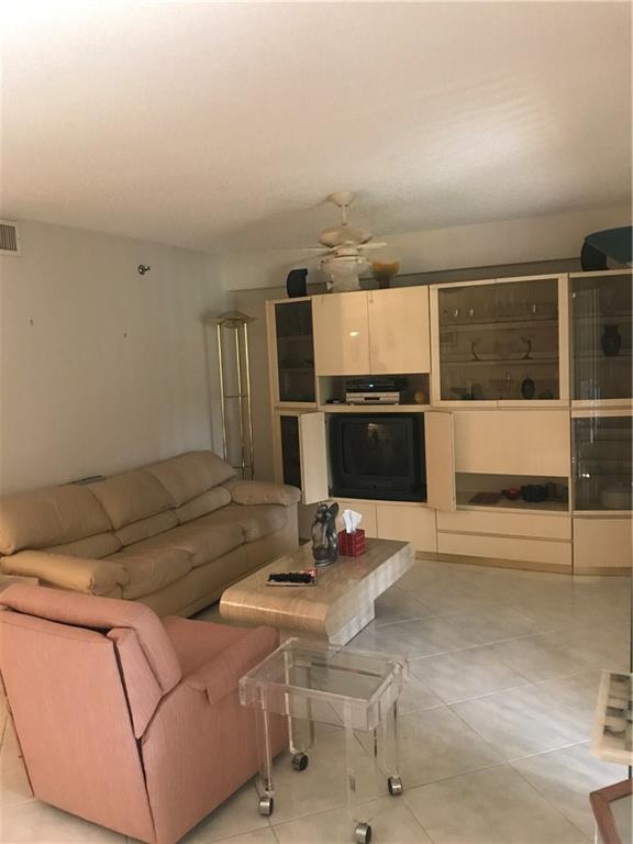 Huntington Towers - Residential