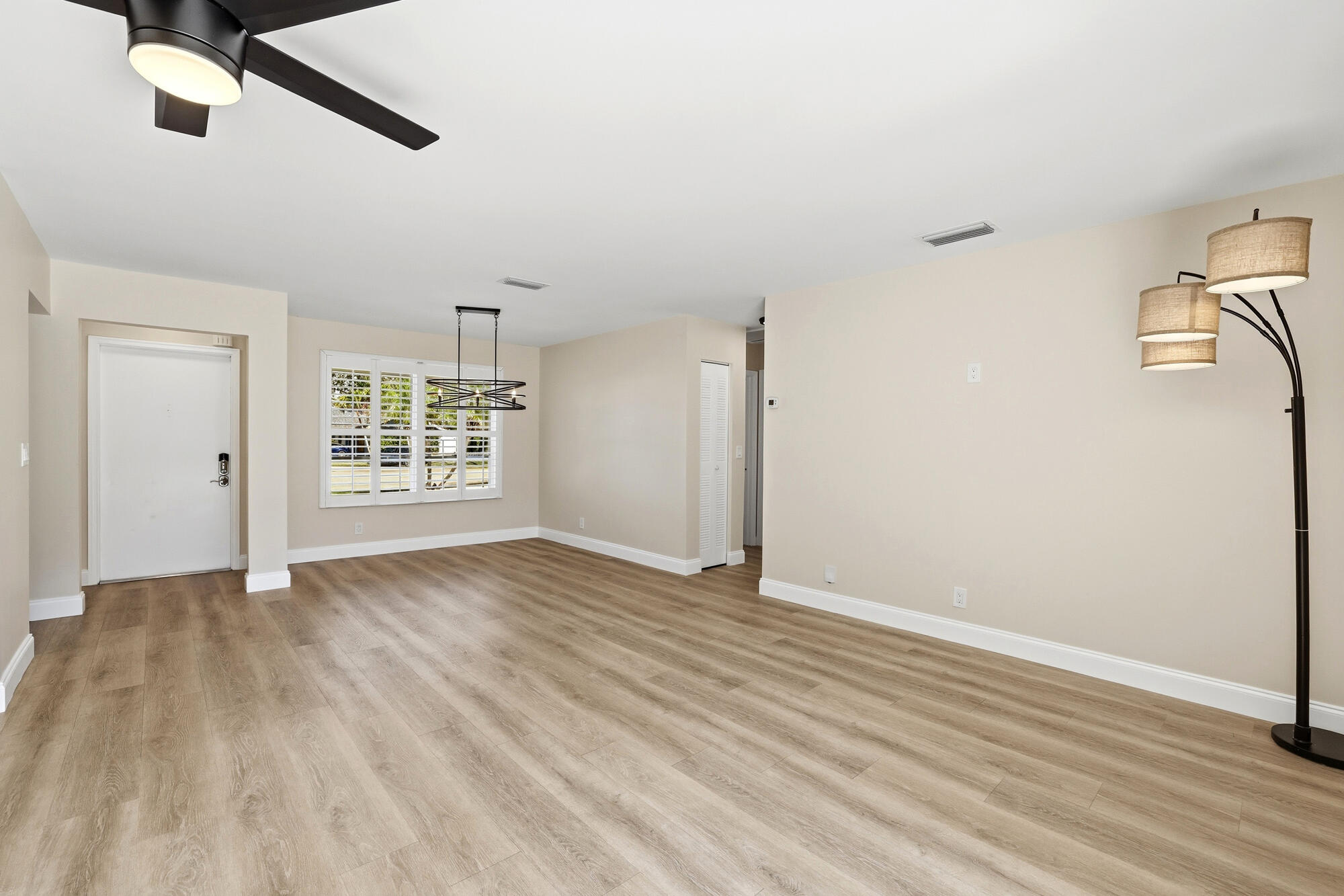 AMERICAN HOMES AT BOCA RATON 7 - Residential