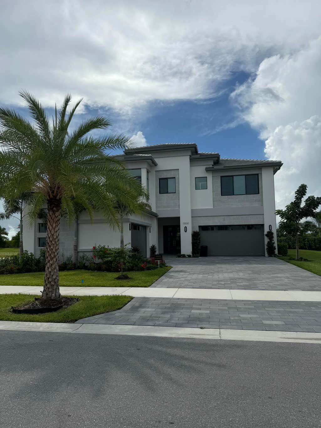 Photo of 13530 CIRRUS Place, Palm Beach Gardens, FL 33412 (MLS # B26061681)