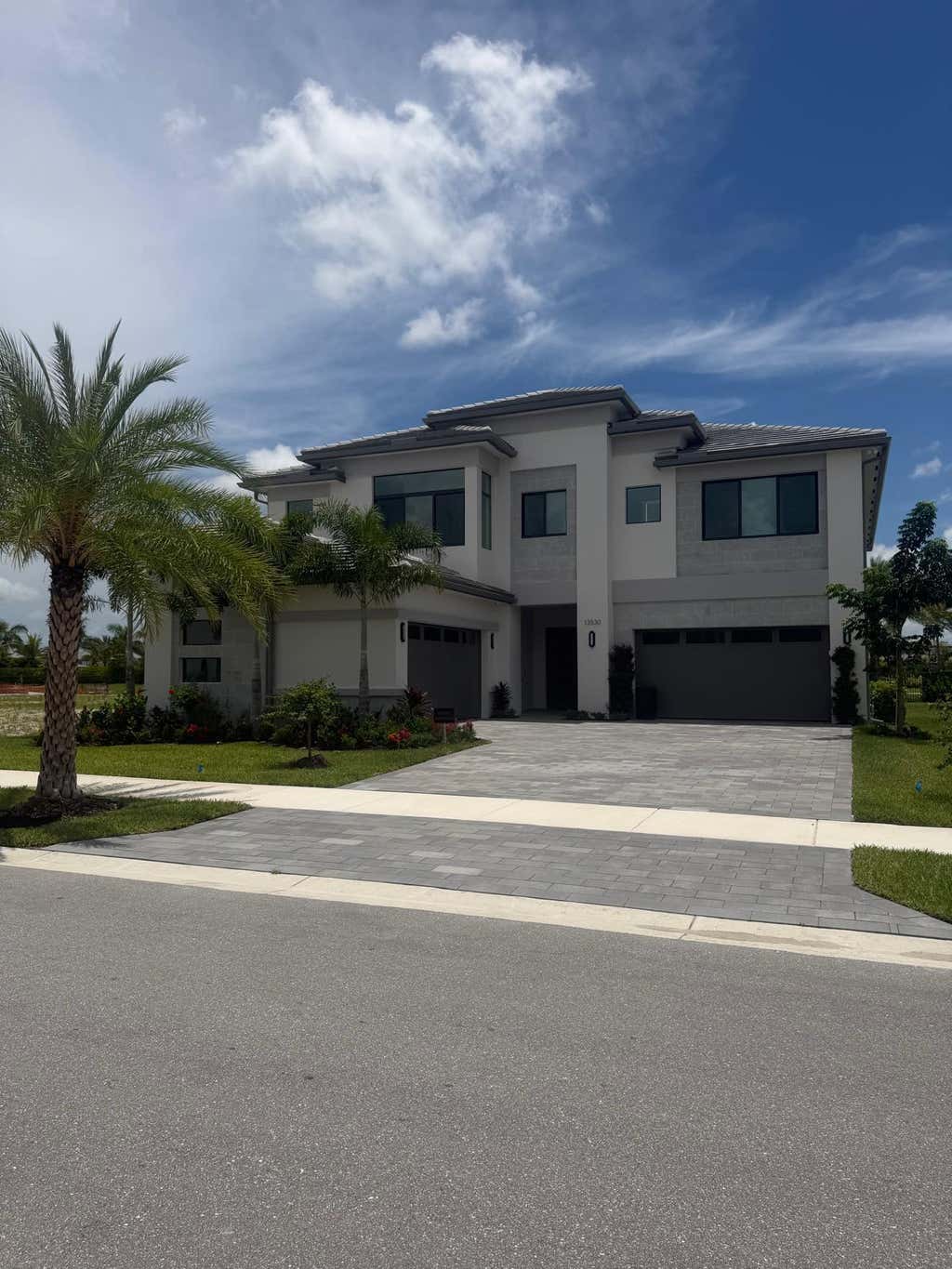 Photo of 13530 CIRRUS Place, Palm Beach Gardens, FL 33412 (MLS # B26061681)