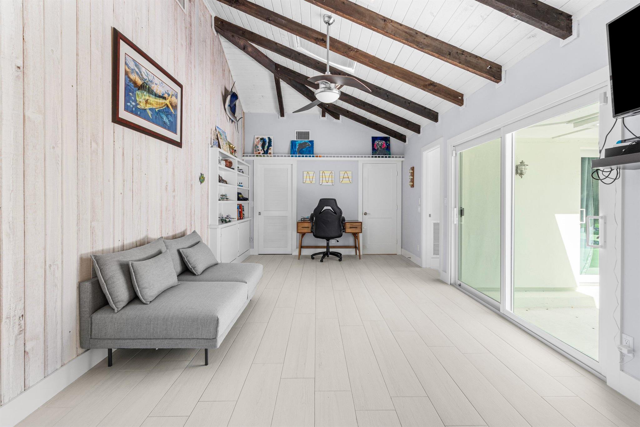 IMPERIAL WOODS - Residential