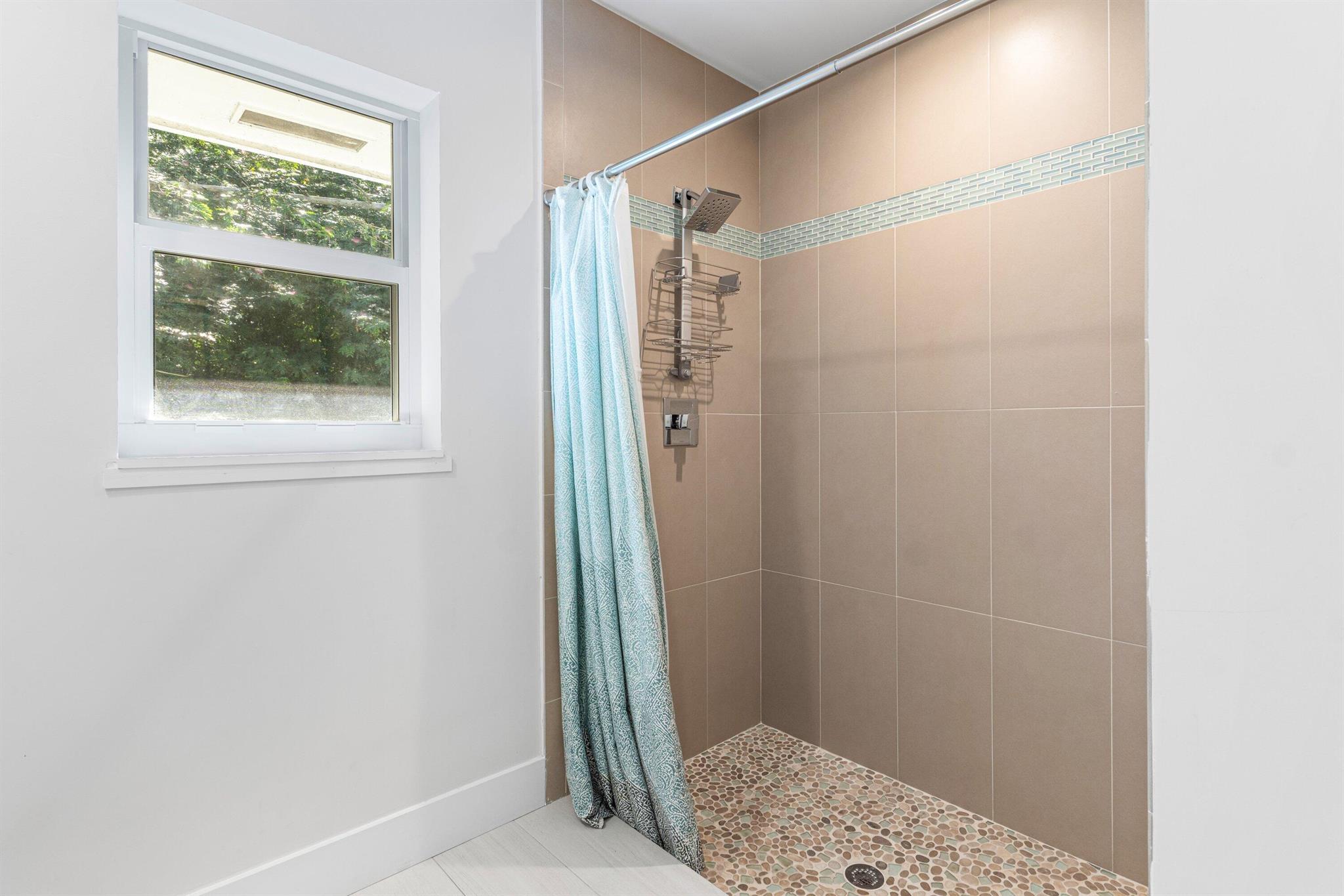 IMPERIAL WOODS - Residential