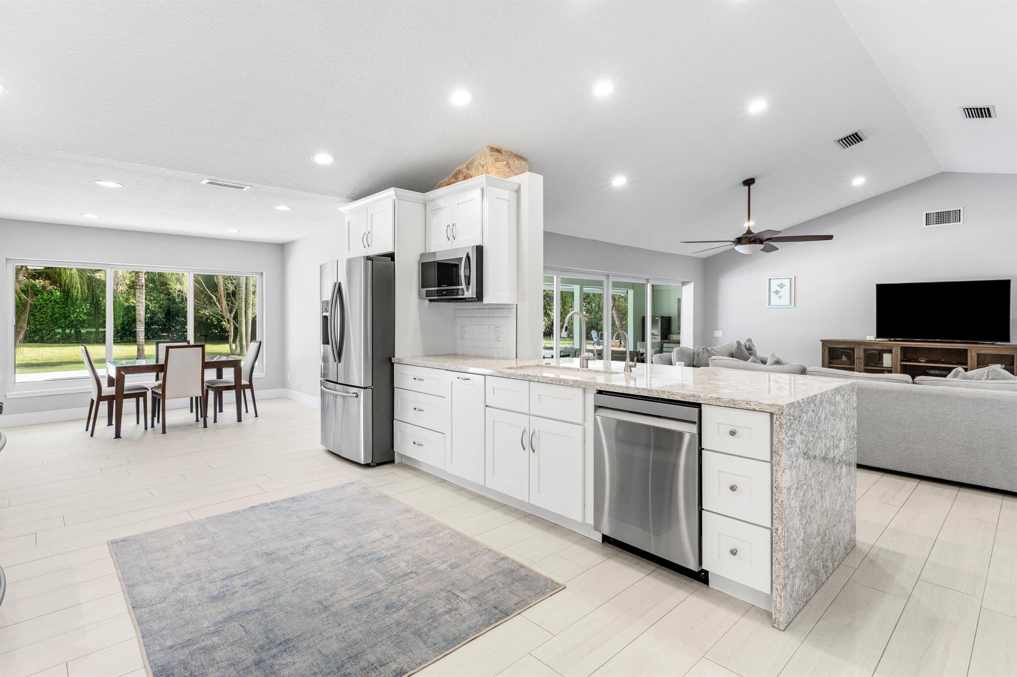 IMPERIAL WOODS - Residential