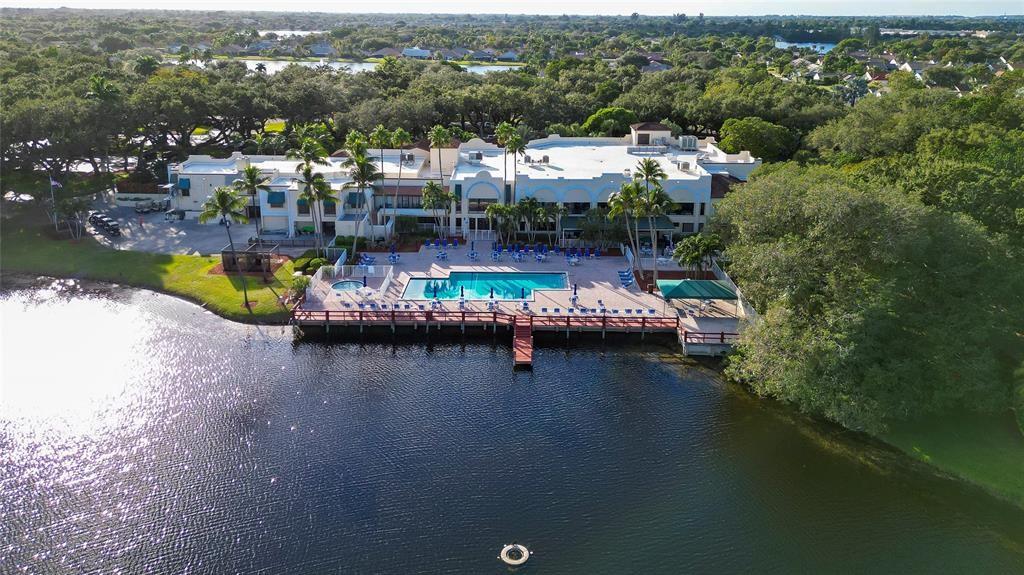PINE ISLAND RIDGE - Residential