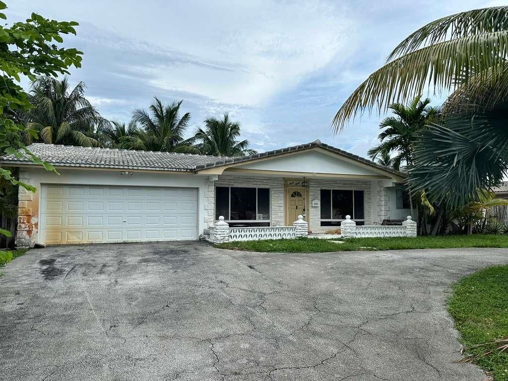 Photo of 2081 NE 27th St, Lighthouse Point, FL 33064 (MLS # F10532084)