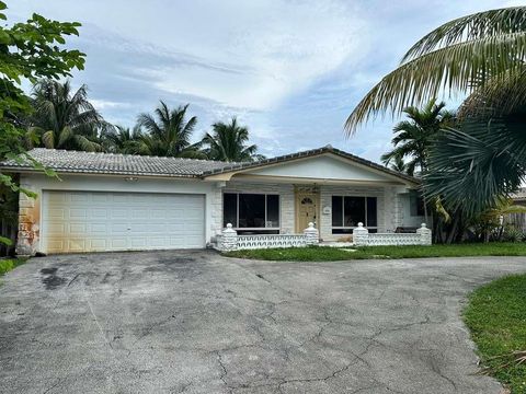 2081 NE 27th St Lighthouse Point FL 33064