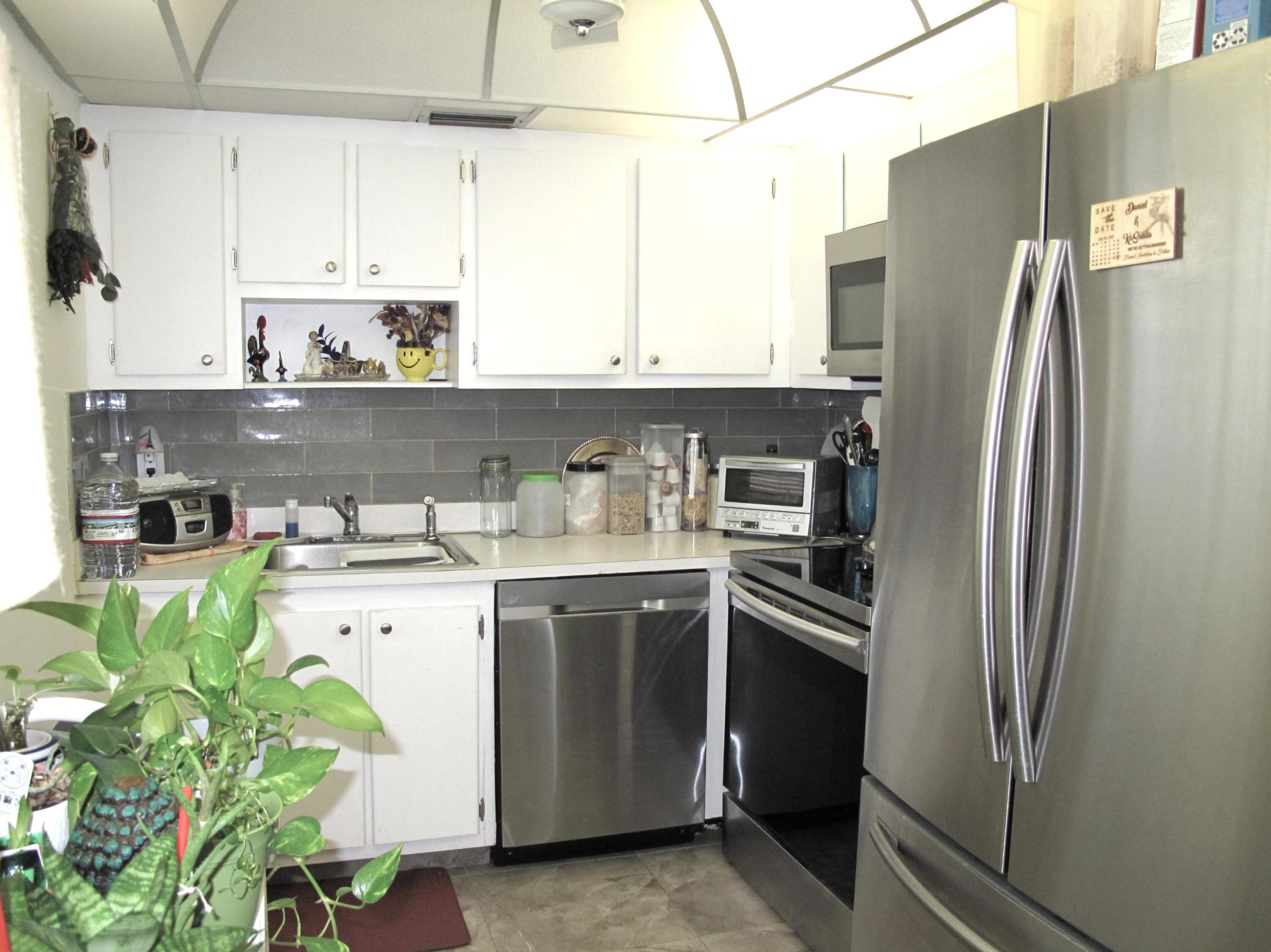 KINGS POINT FLANDERS CONDOS - Residential