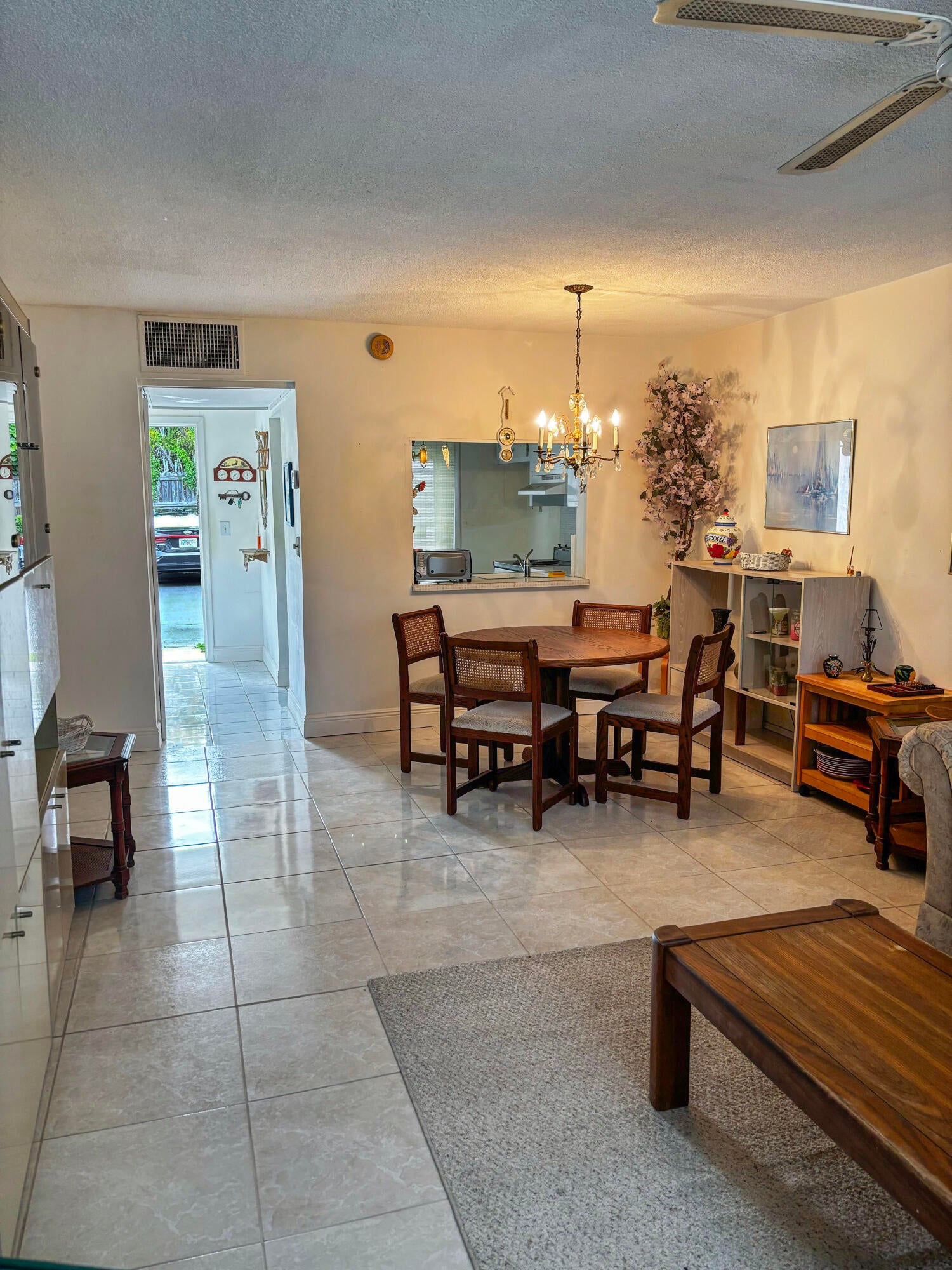 4025 N Federal 121C