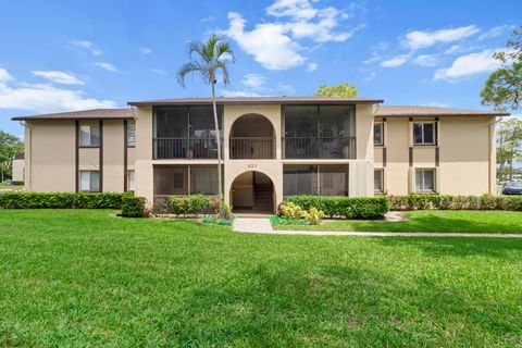 437 Pine Glen Lane B-2 Greenacres FL 33463
