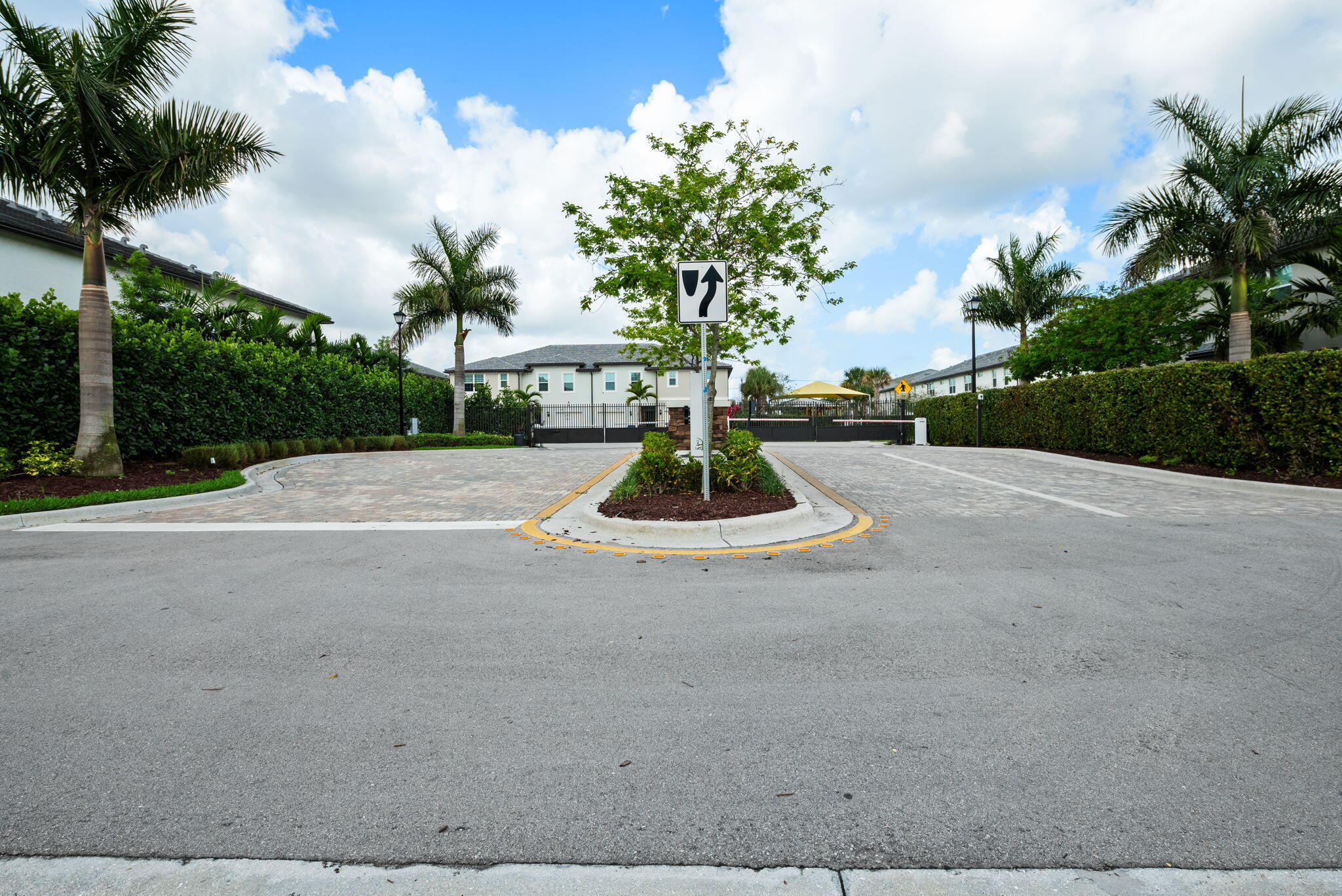 SOMERSET PLAZA - Residential