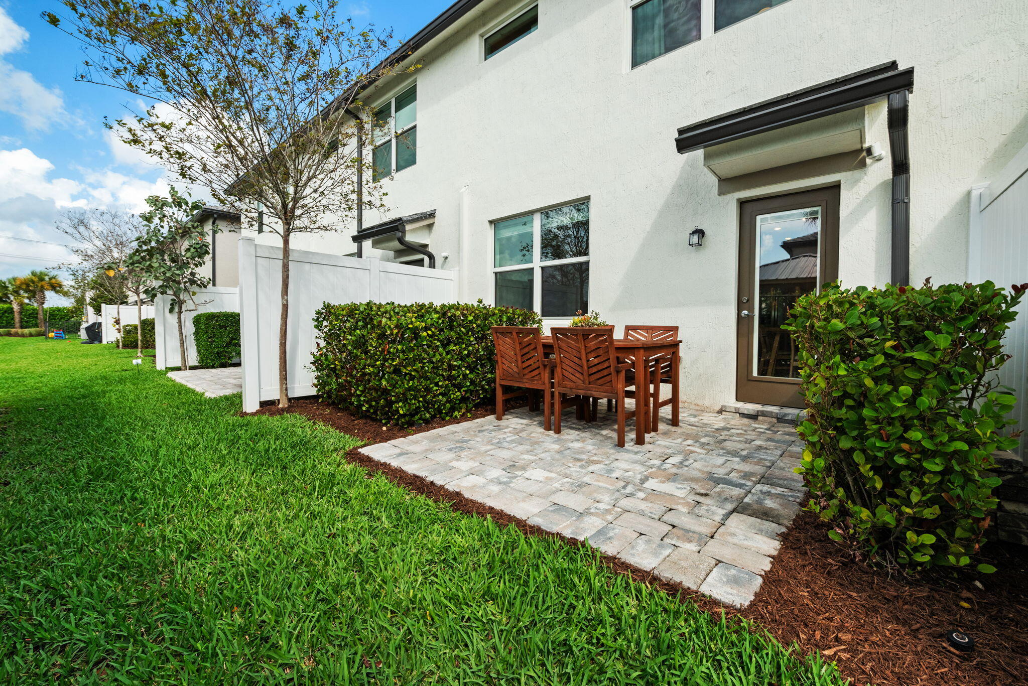 SOMERSET PLAZA - Residential