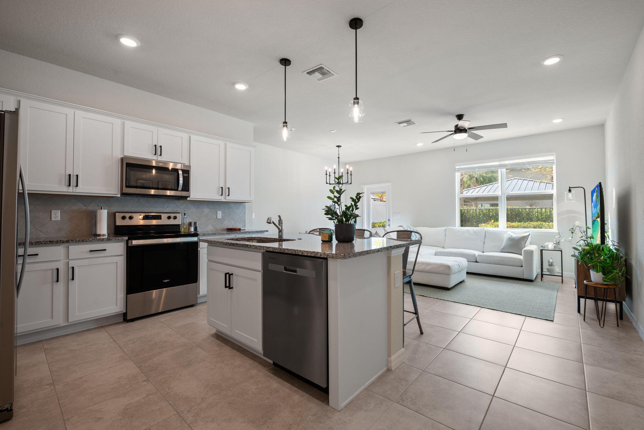 SOMERSET PLAZA - Residential