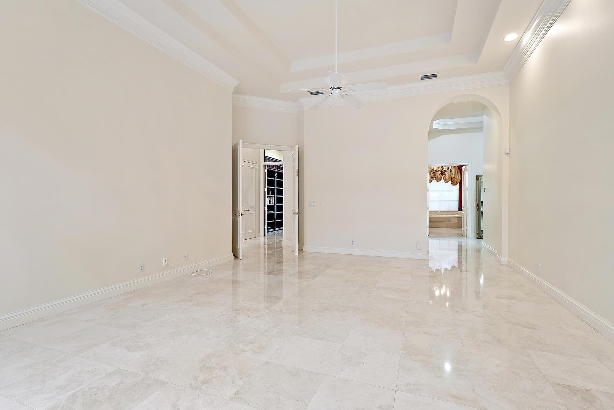 IBIS GOLF AND COUNTRY CLU - Residential