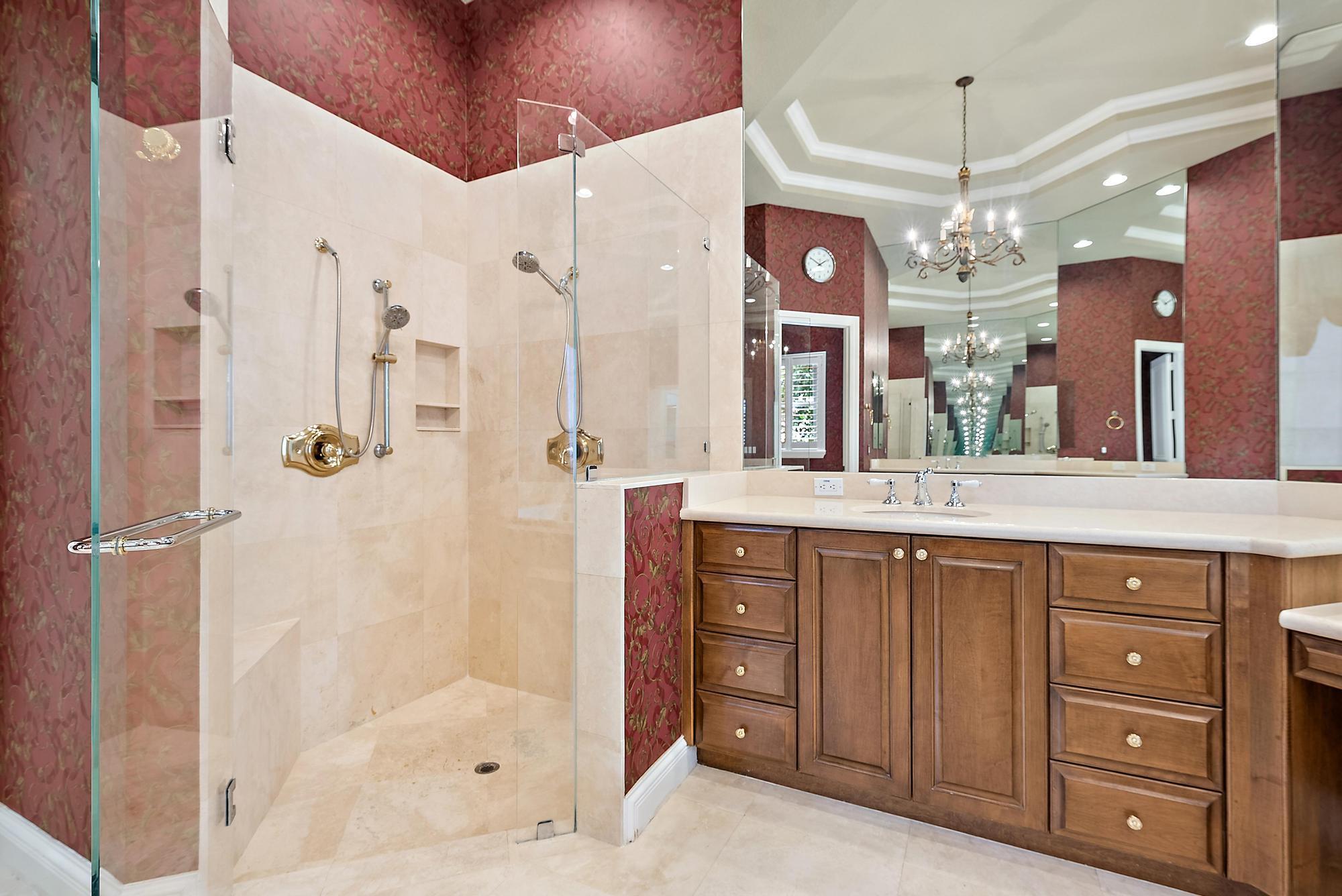 IBIS GOLF AND COUNTRY CLU - Residential