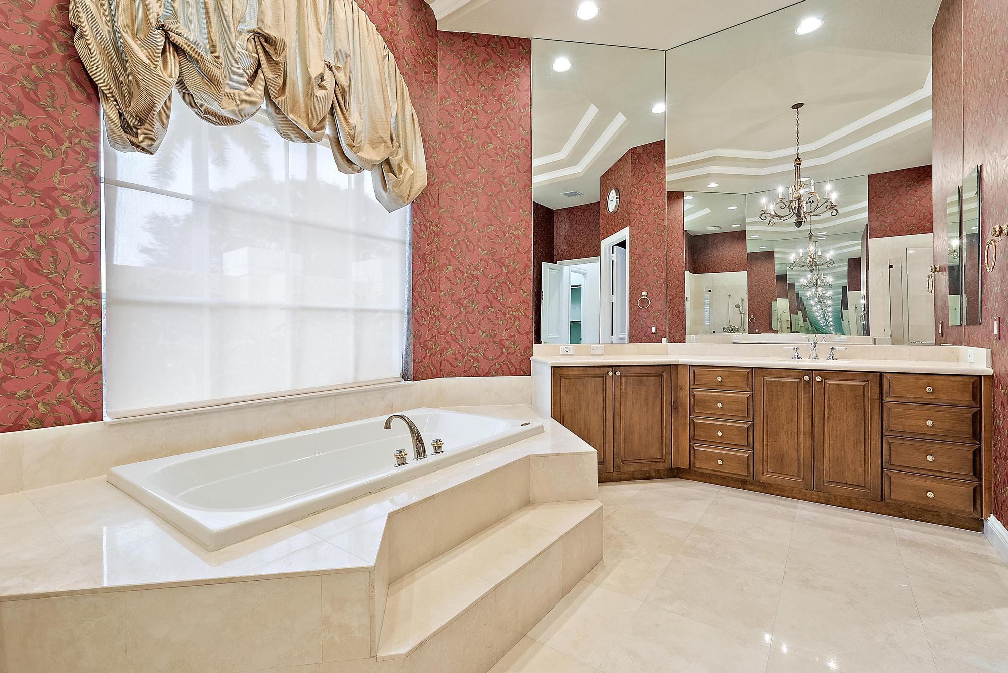 IBIS GOLF AND COUNTRY CLU - Residential