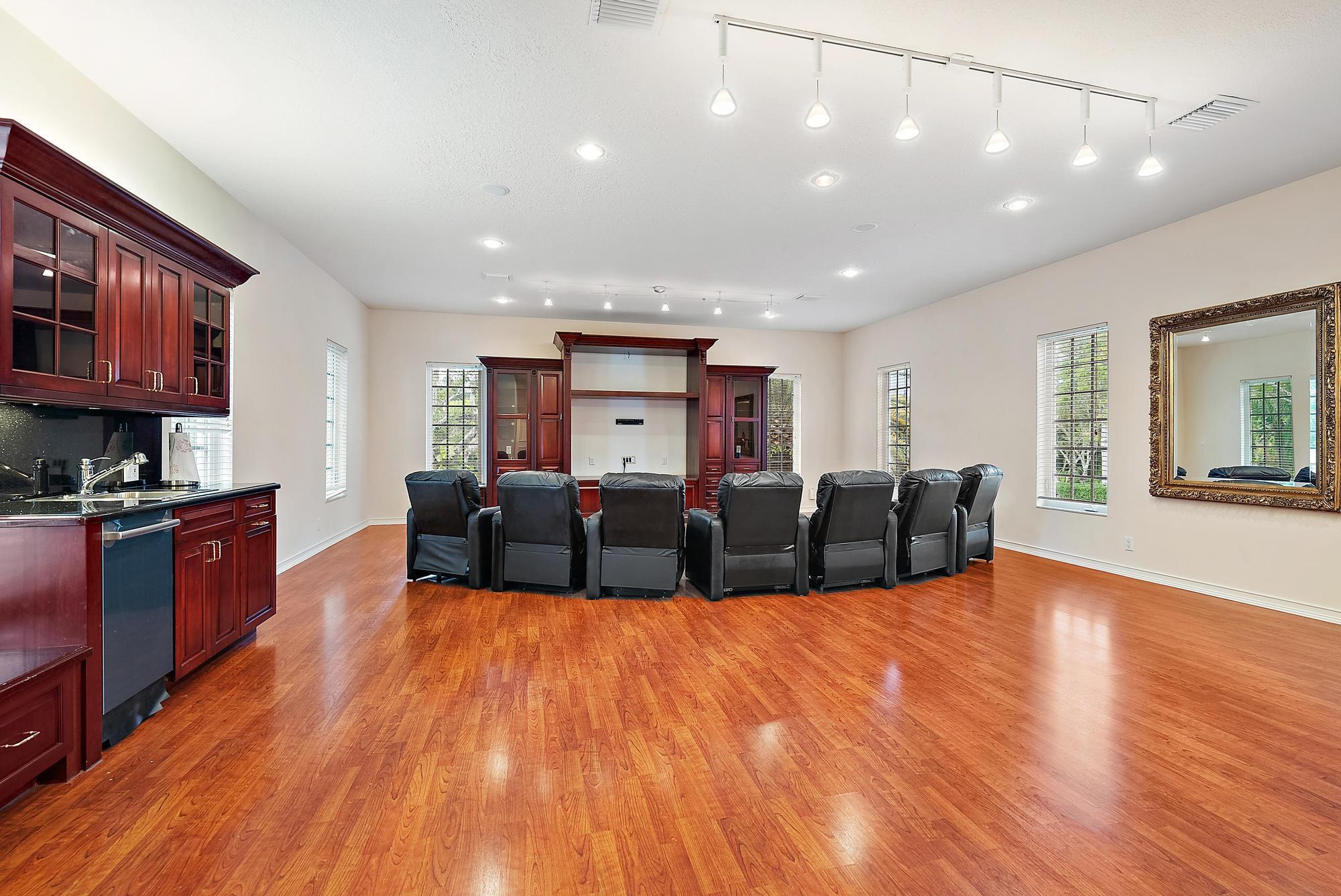 IBIS GOLF AND COUNTRY CLU - Residential