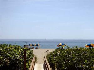 TIARA CONDO - Residential