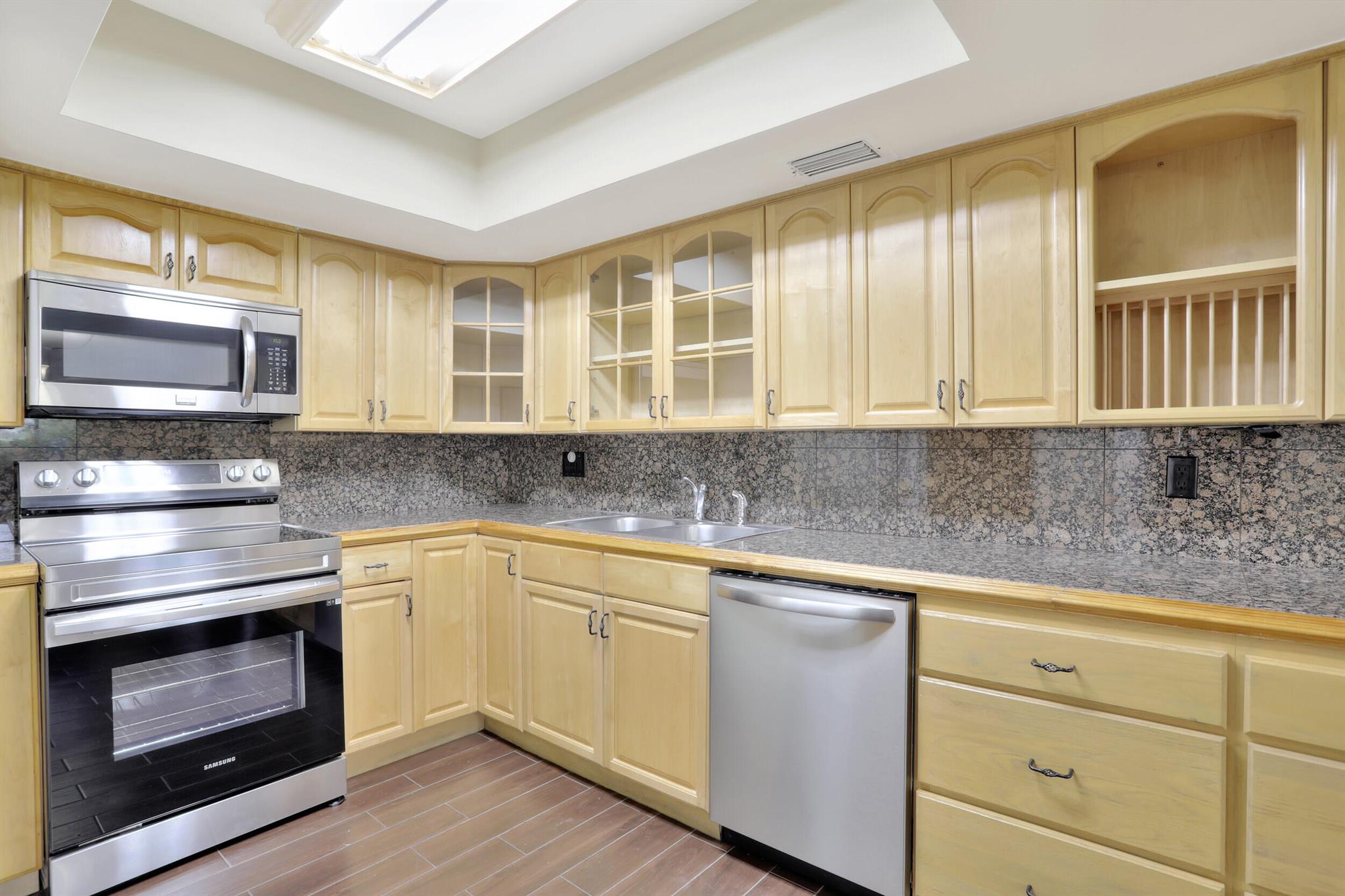 VILLAGES OF HILLSBORO - Residential