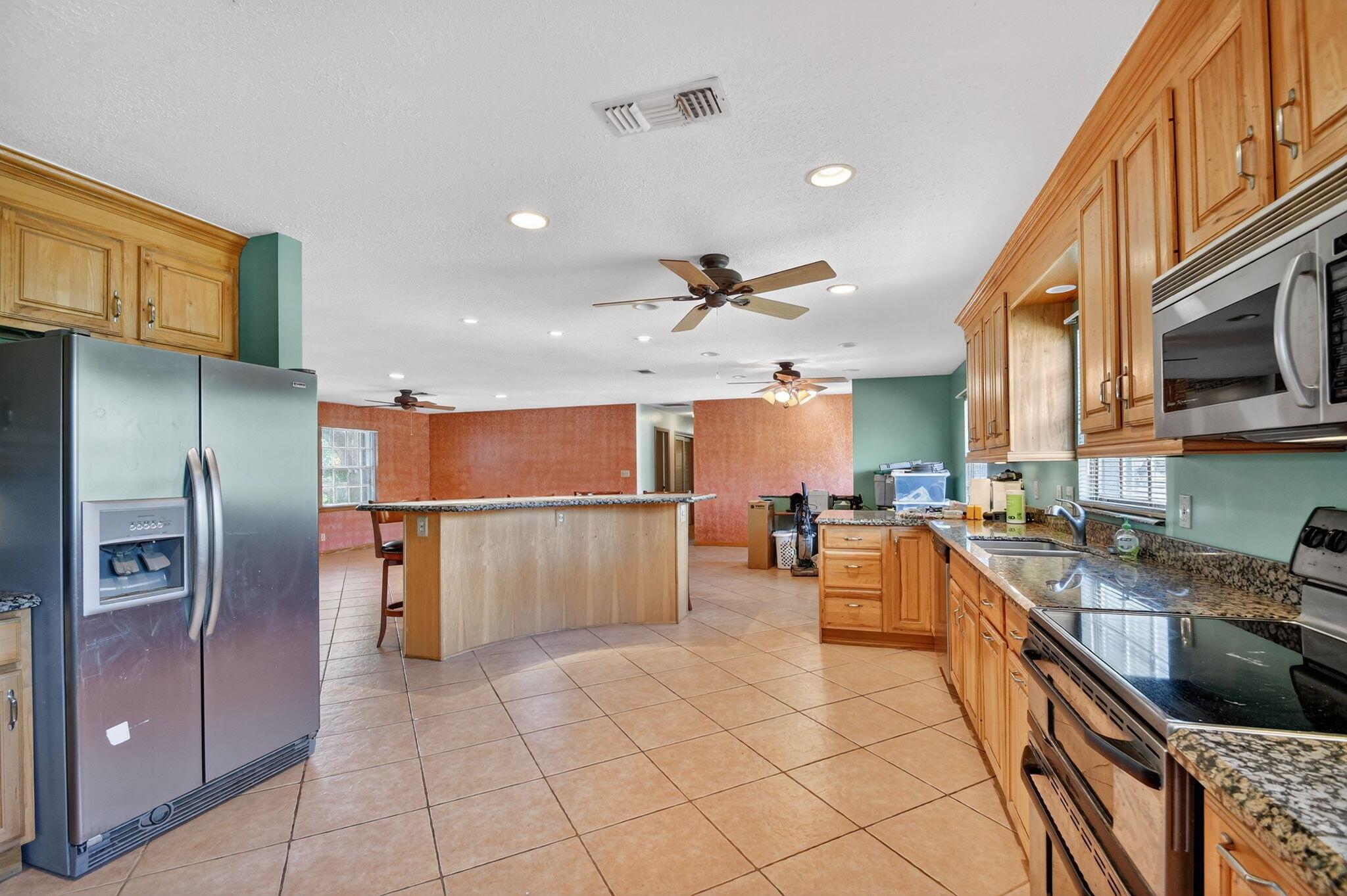 6581 Hillside Lane