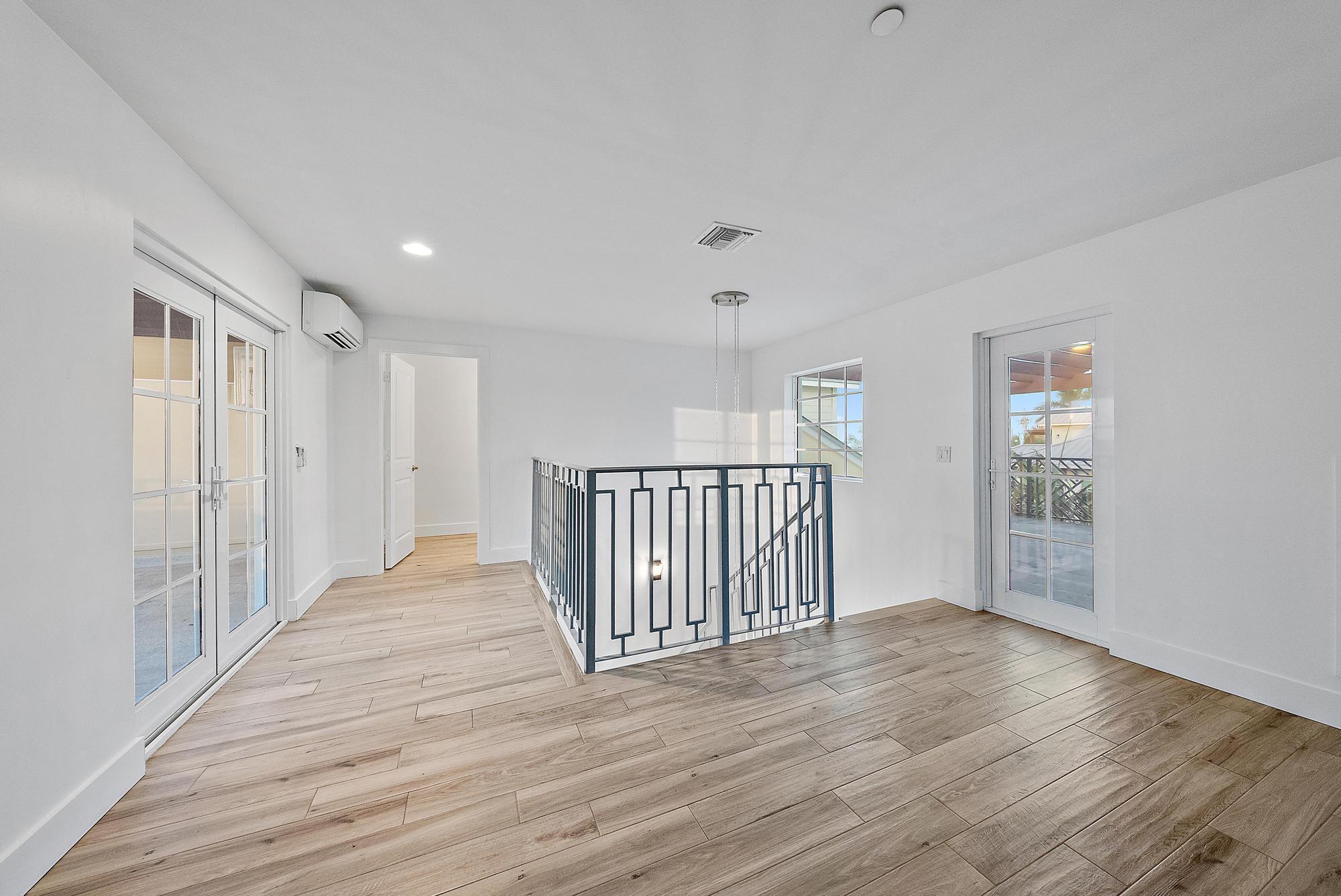 BELLA VILLAGGIO - Residential Lease