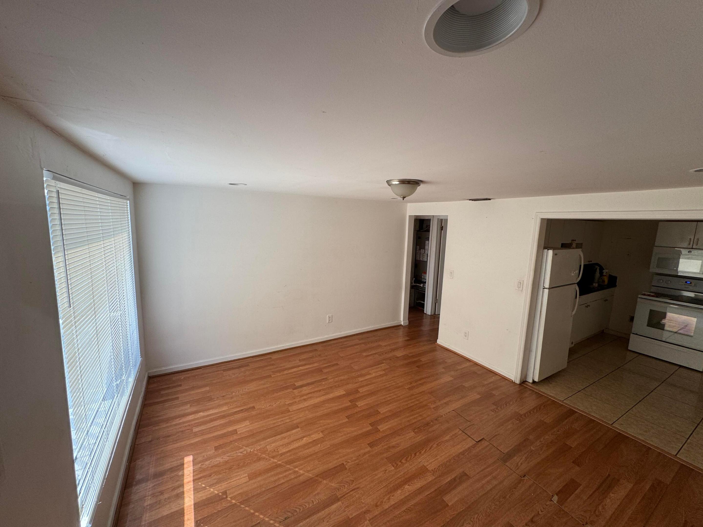 ROYAL PALM ESTATES - Residential