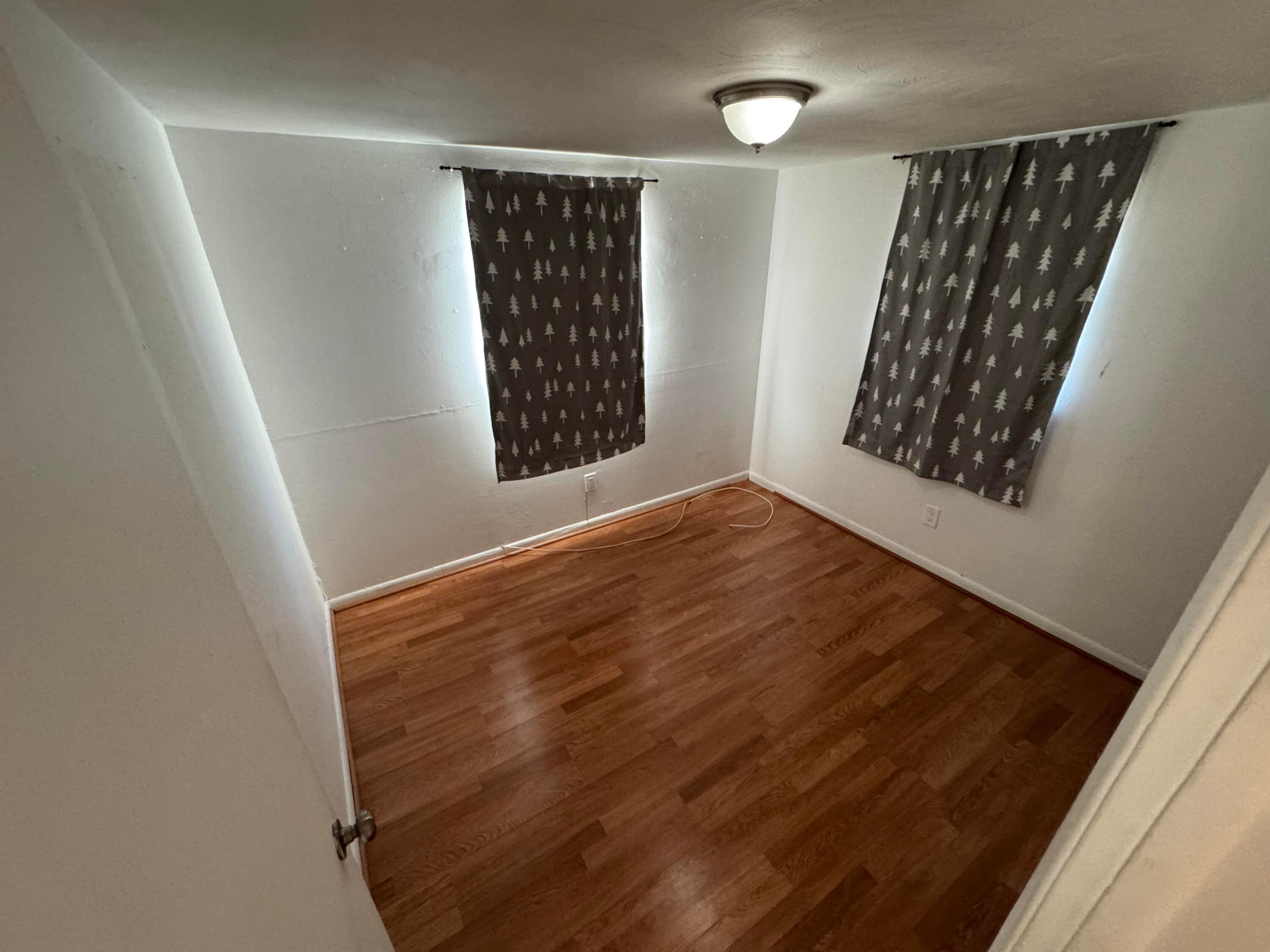 ROYAL PALM ESTATES - Residential