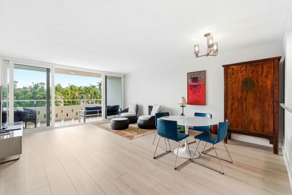 Photo of 180 Isle Of Venice Drive #331, Fort Lauderdale, FL 33301 (MLS # B26021391)