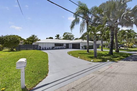 Tiny photo for 8111 W Lake Drive, Lake Clarke Shores, FL 33406 (MLS # B26036746)