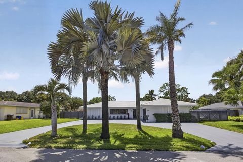 Tiny photo for 8111 W Lake Drive, Lake Clarke Shores, FL 33406 (MLS # B26036746)