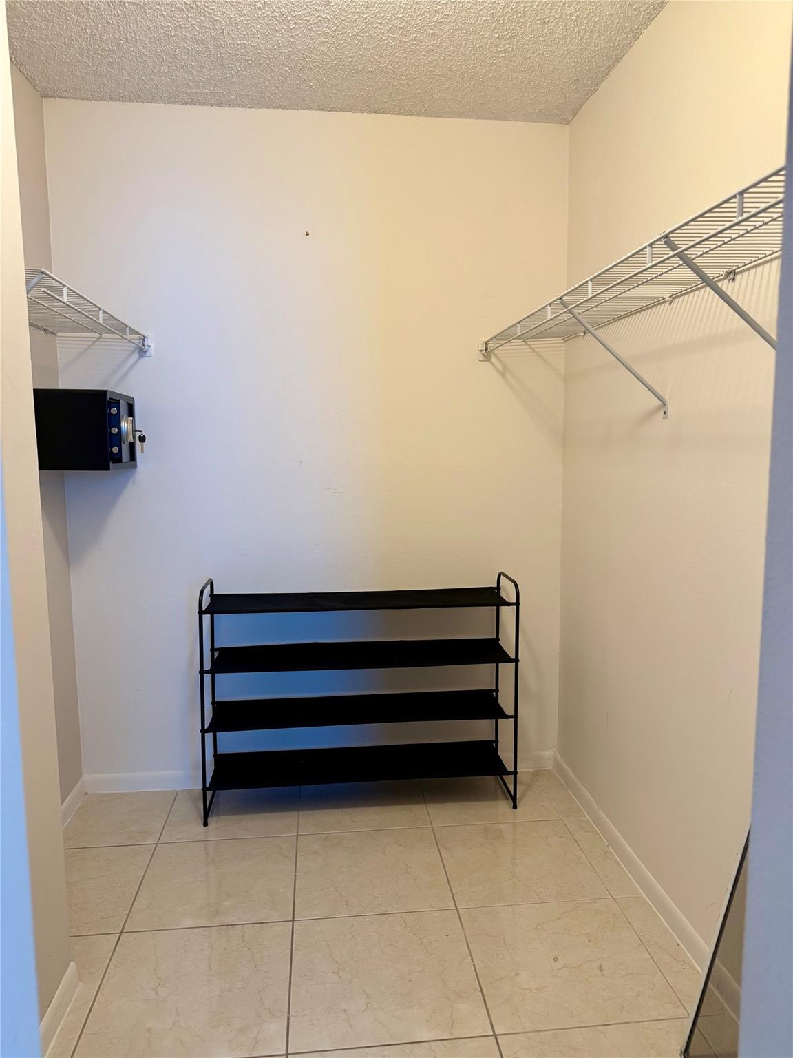 Pompano Beach Club North - Residential Lease