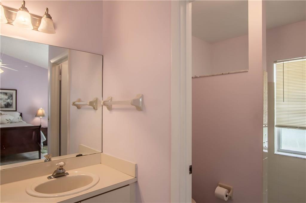 Parkwood VI 148-37 B - Residential