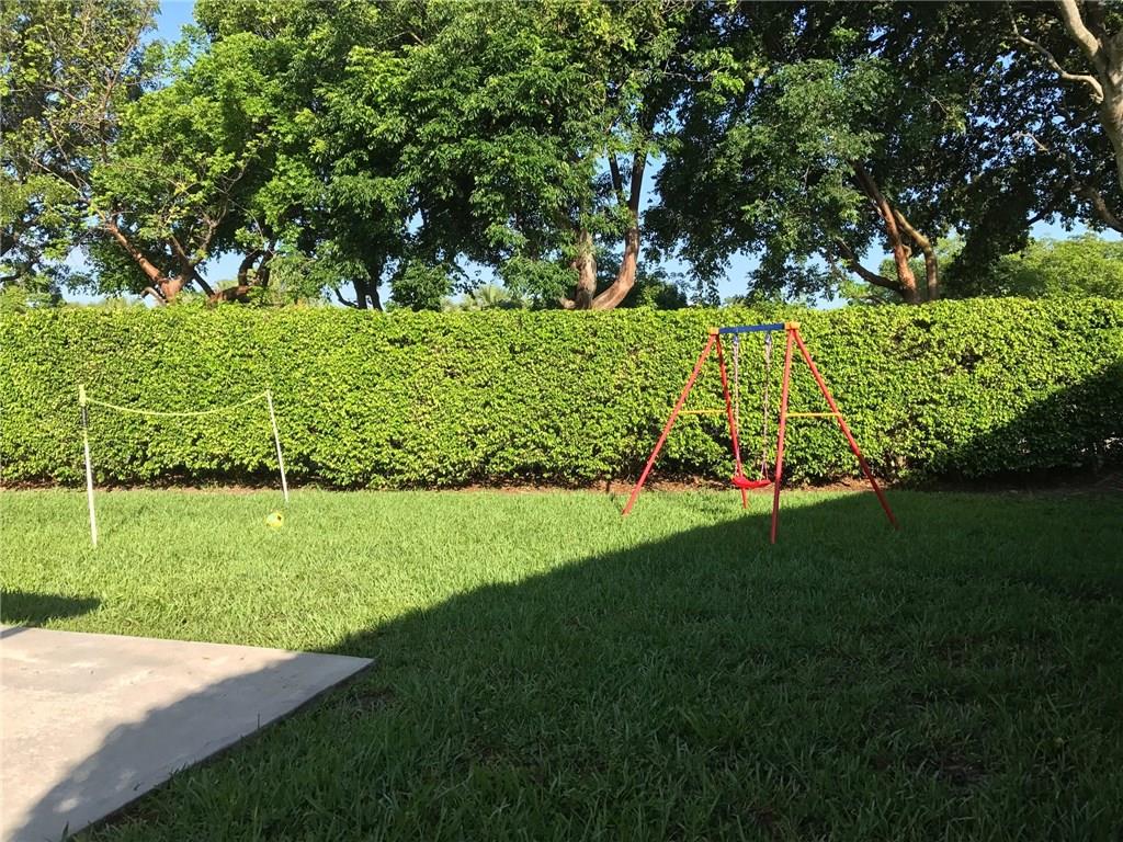 Parkwood VI 148-37 B - Residential