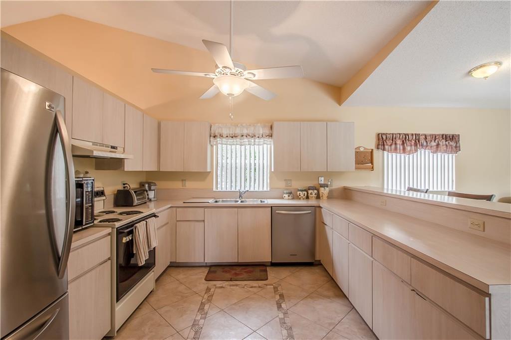 Parkwood VI 148-37 B - Residential