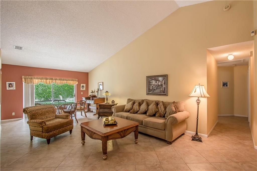 Parkwood VI 148-37 B - Residential