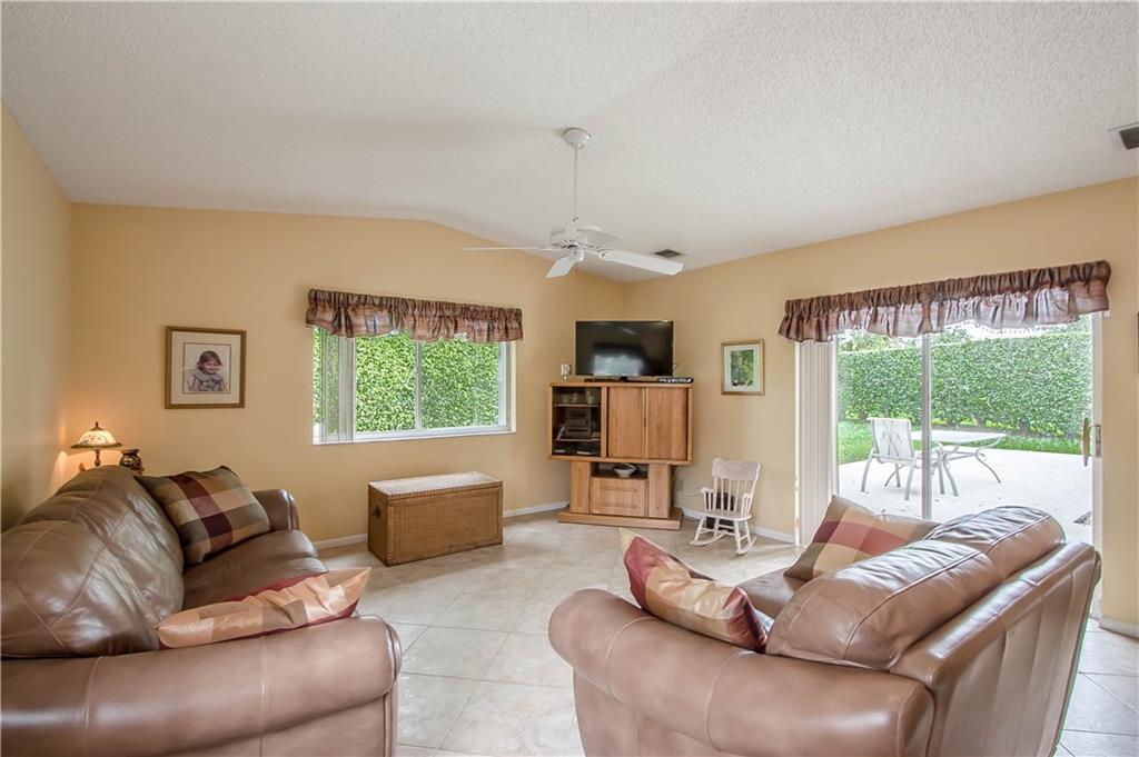 Parkwood VI 148-37 B - Residential