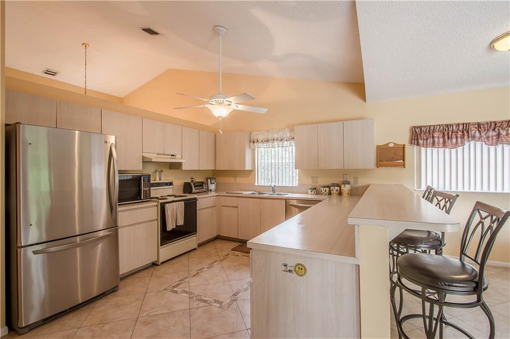 Parkwood VI 148-37 B - Residential