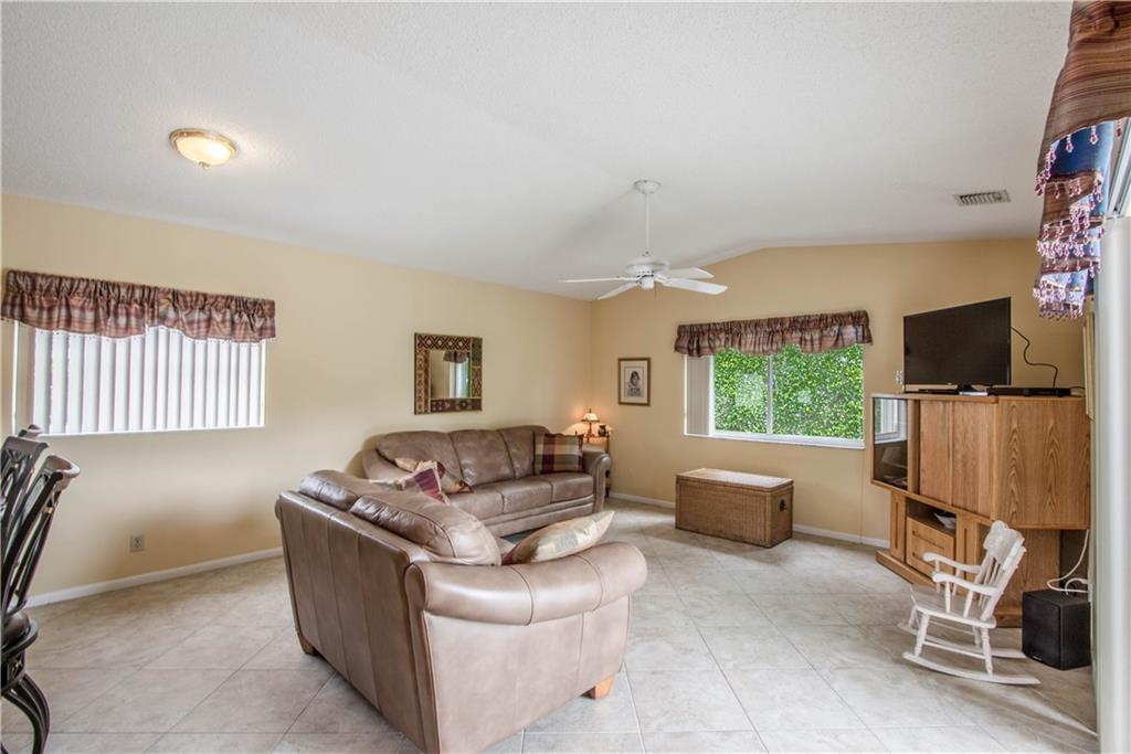 Parkwood VI 148-37 B - Residential