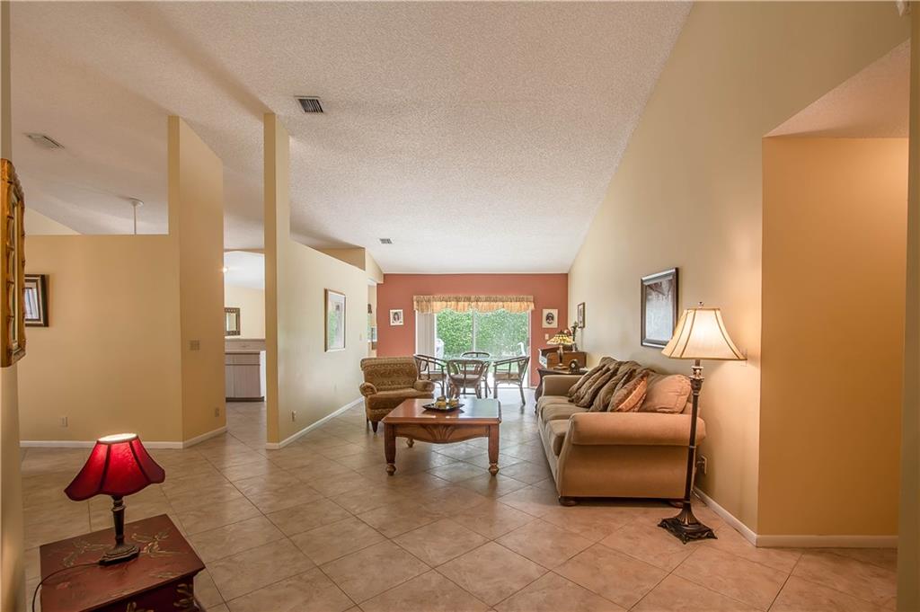 Parkwood VI 148-37 B - Residential