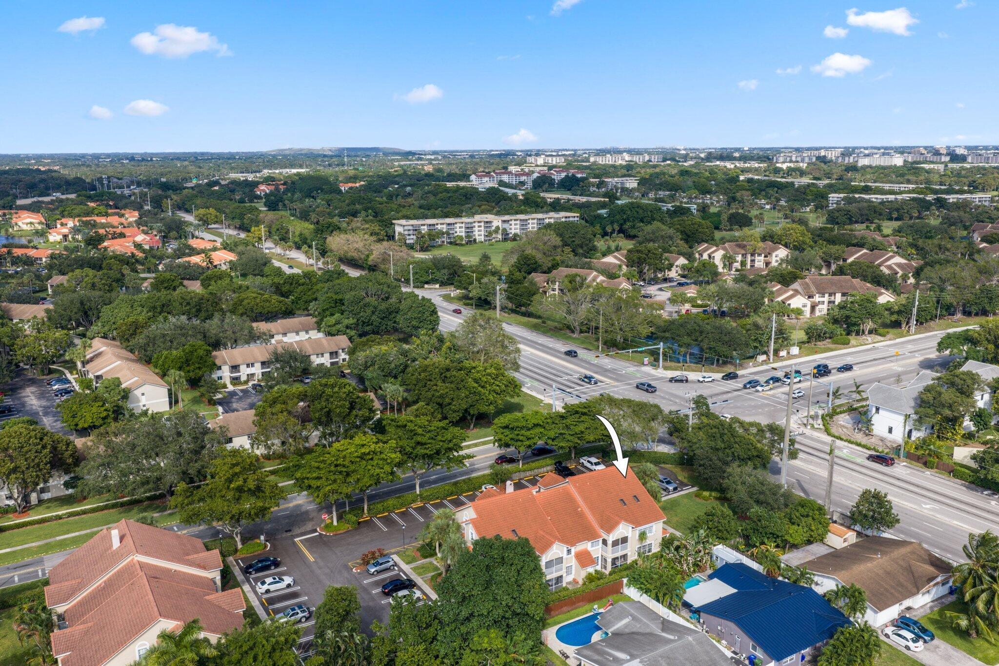 LA BONNE VIE AT PALM-AIRE - Residential