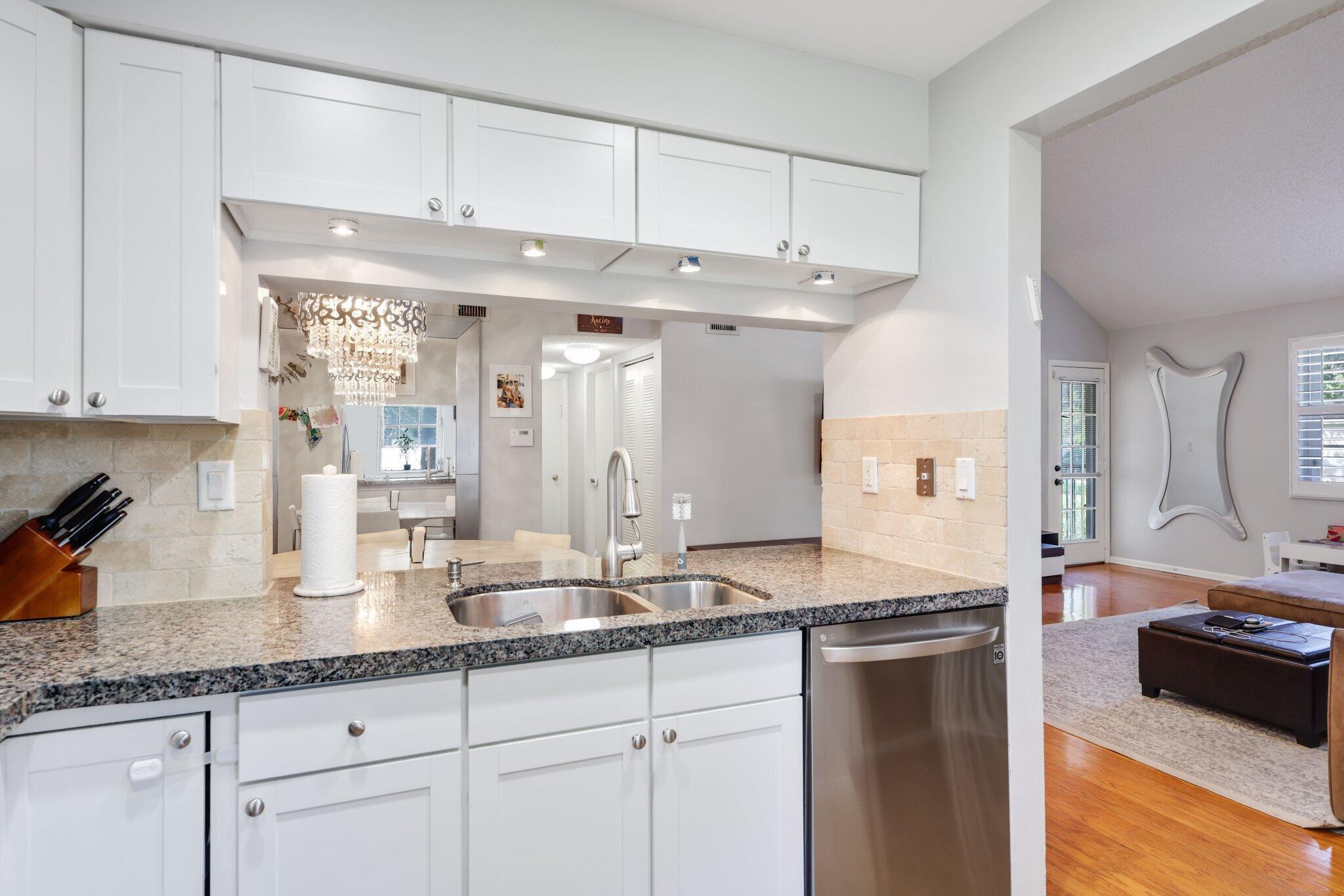 LA BONNE VIE AT PALM-AIRE - Residential